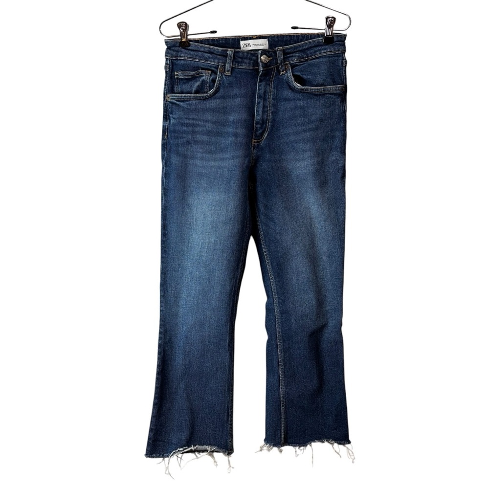 Zara Blue Jeans sz US 6 straight leg cropped ankle length raw hem stretch denim